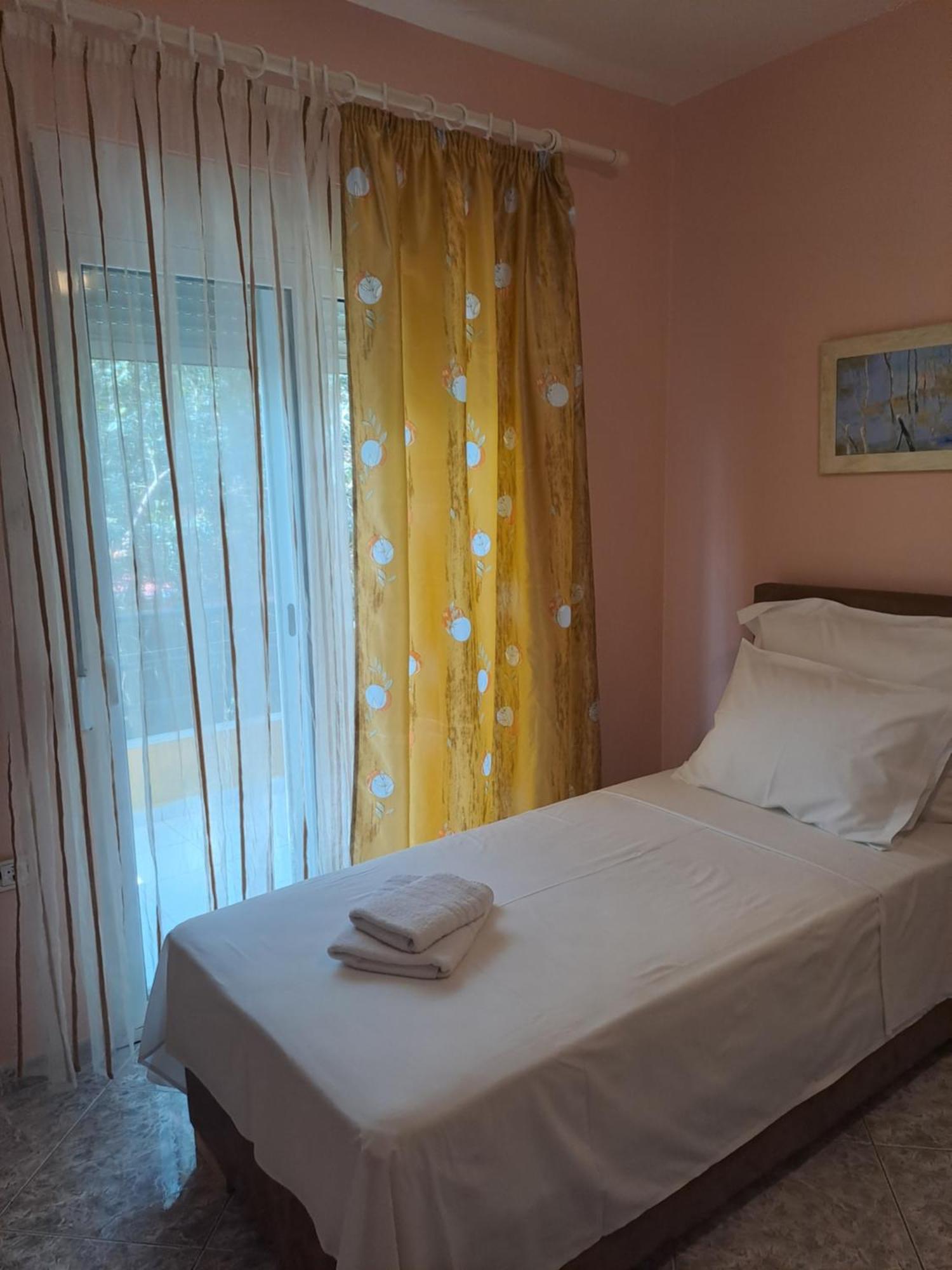 Myrsini' S House Villa Néa Péramos Екстериор снимка